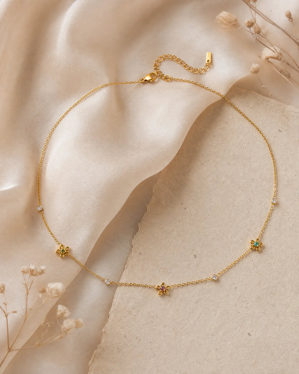 Petite Flora Station Choker
