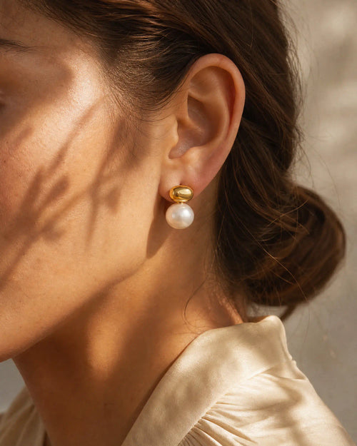 Bean Drop Pearl Studs