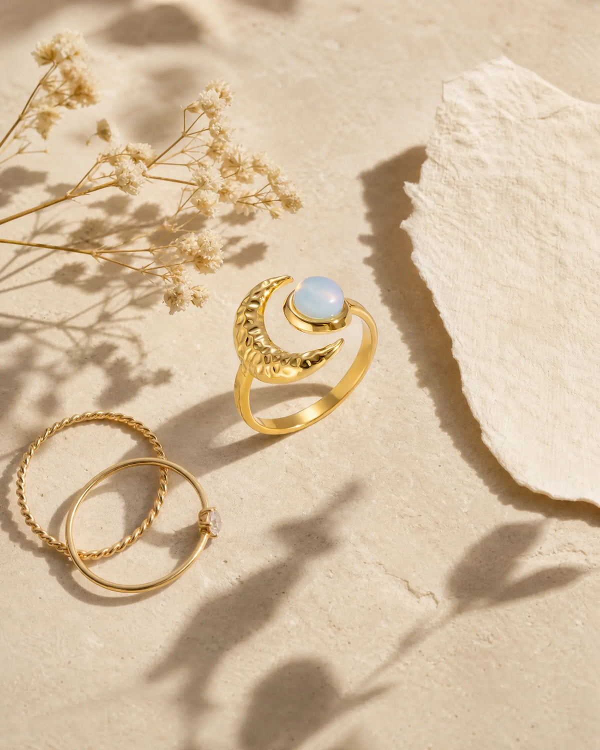Hammered Lunar Bypass Ring | Pearl
