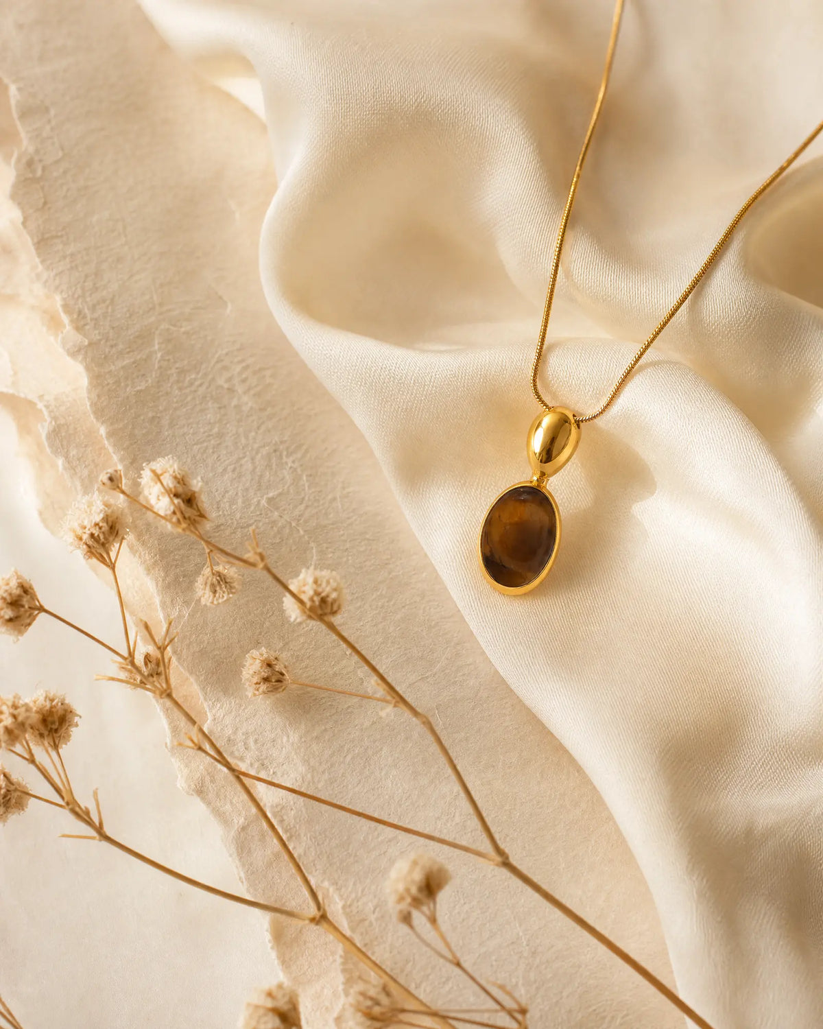 Oval Cat Eye Necklace