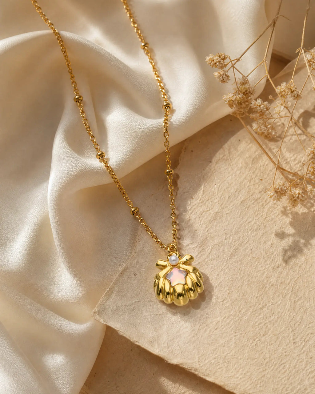 Astra Pearl Shell Necklace