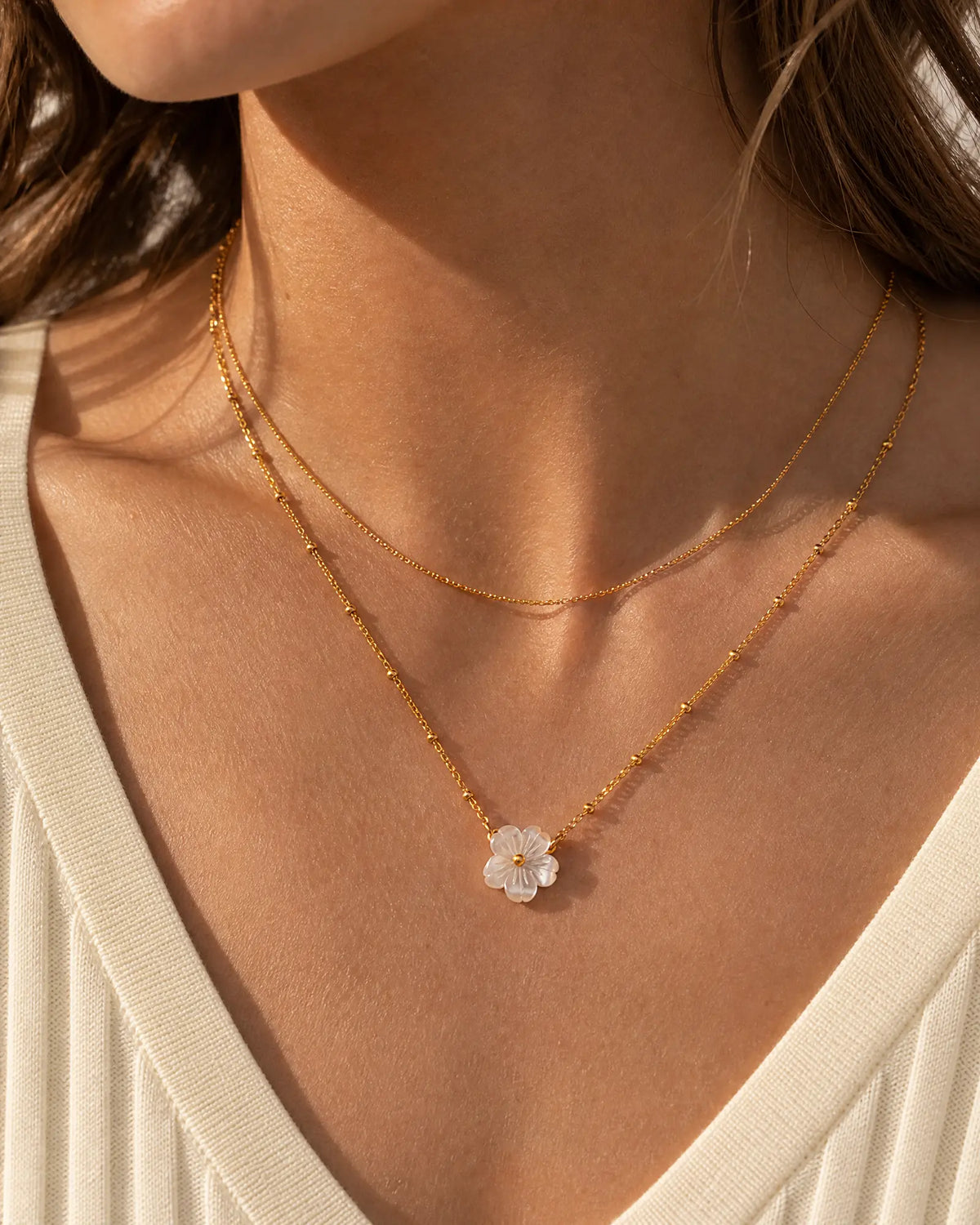 White Sea Shell Flower Clip Bead Necklace