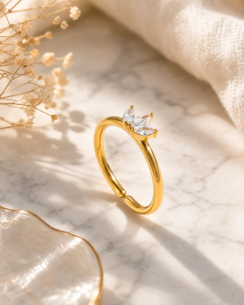 Lumi Trio Diamond-Cut Ring