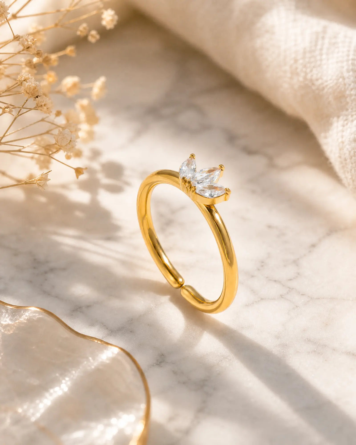 Lumi Trio Diamond-Cut Ring